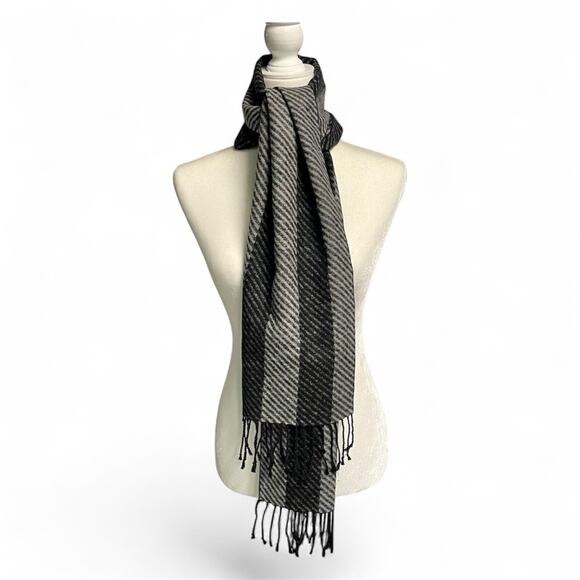 Club Room 100% Silk Scarf Wrap Men Gray Black 12x66 With Fringe Winter Warm - Picture 2 of 5
